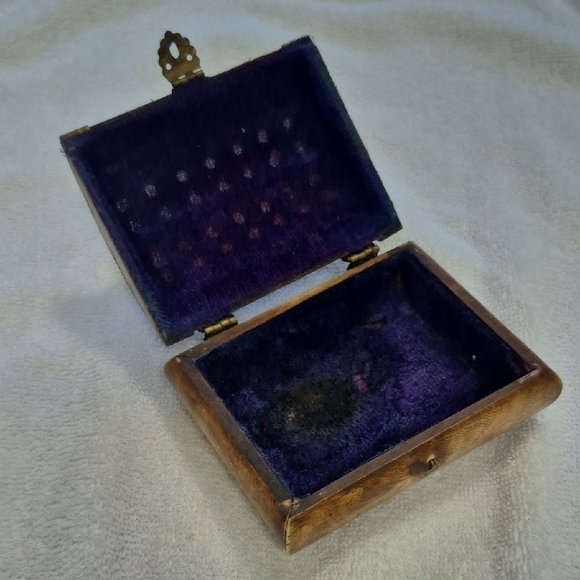 Vintage Camel Bone Brass Trinket Jewelry Box - Picture 3 of 7